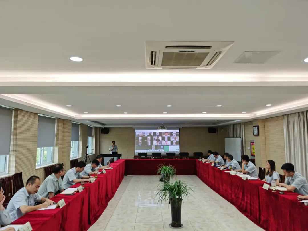 福州冯岩线上教育平台有限公司举行2020年上半年度销售会议